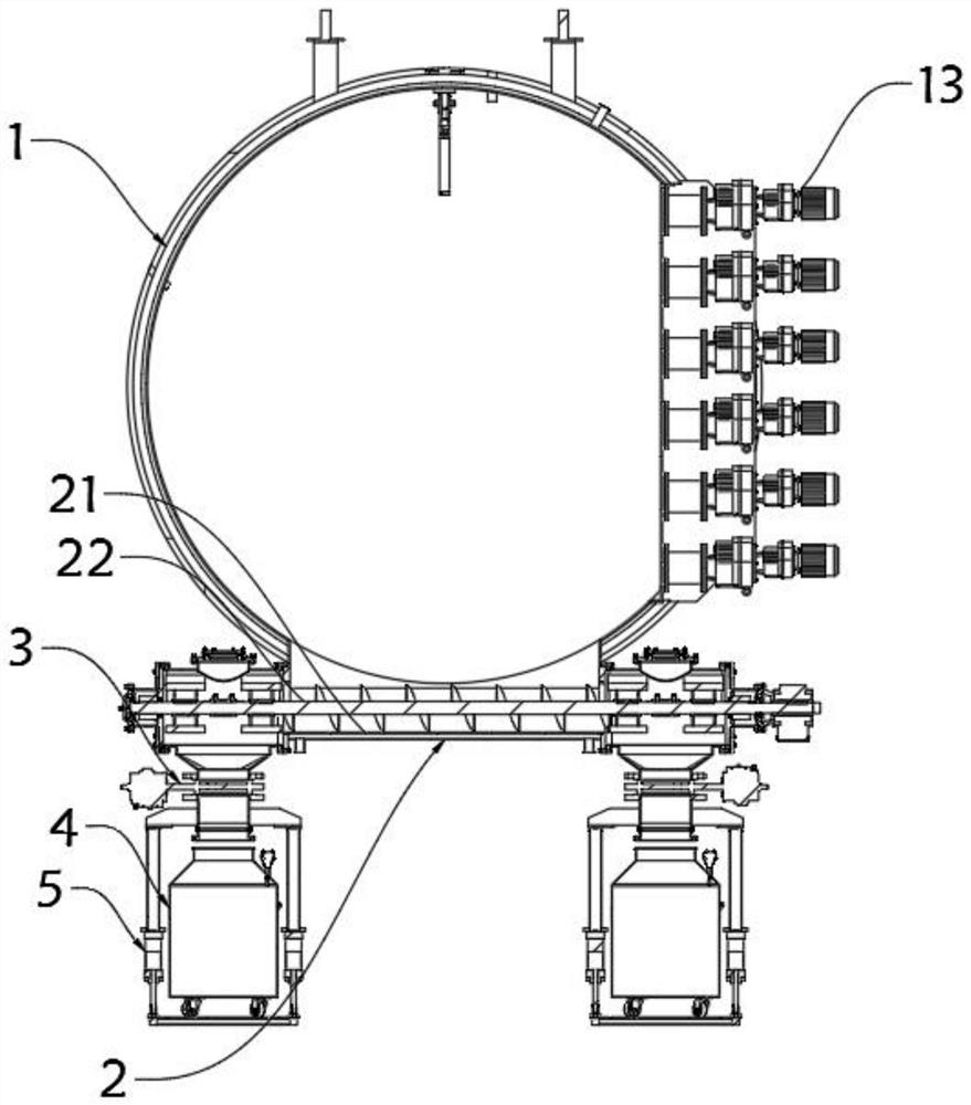 Continuous discharging device and continuous discharging method of vacuum belt dryer