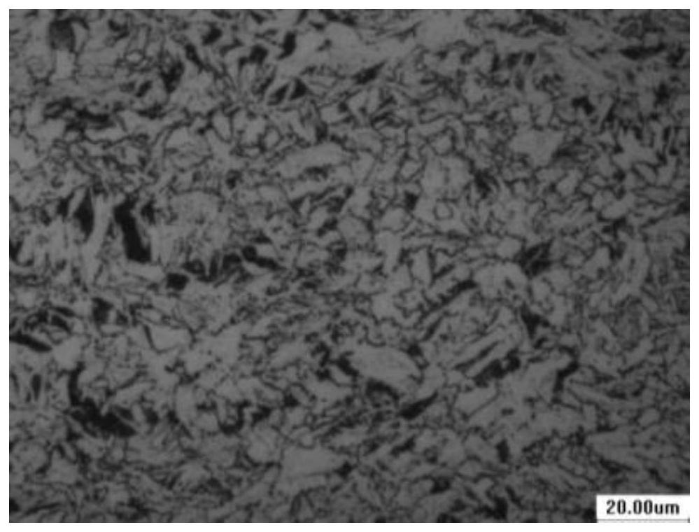 Hot rolling weather-resistant steel belt and flexible production method thereof