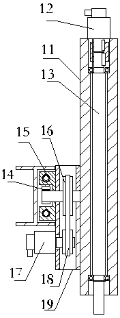 Mold-releasing oil automatic spraying device for aerated concrete block and method thereof