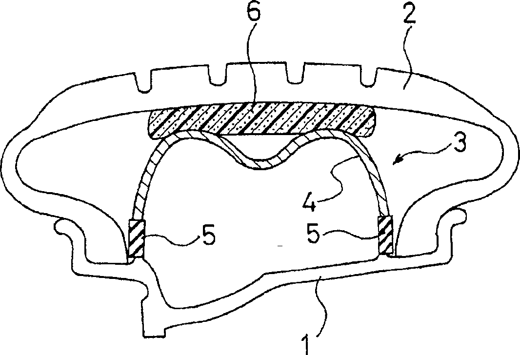 Tire wheel assembly and run-flat core