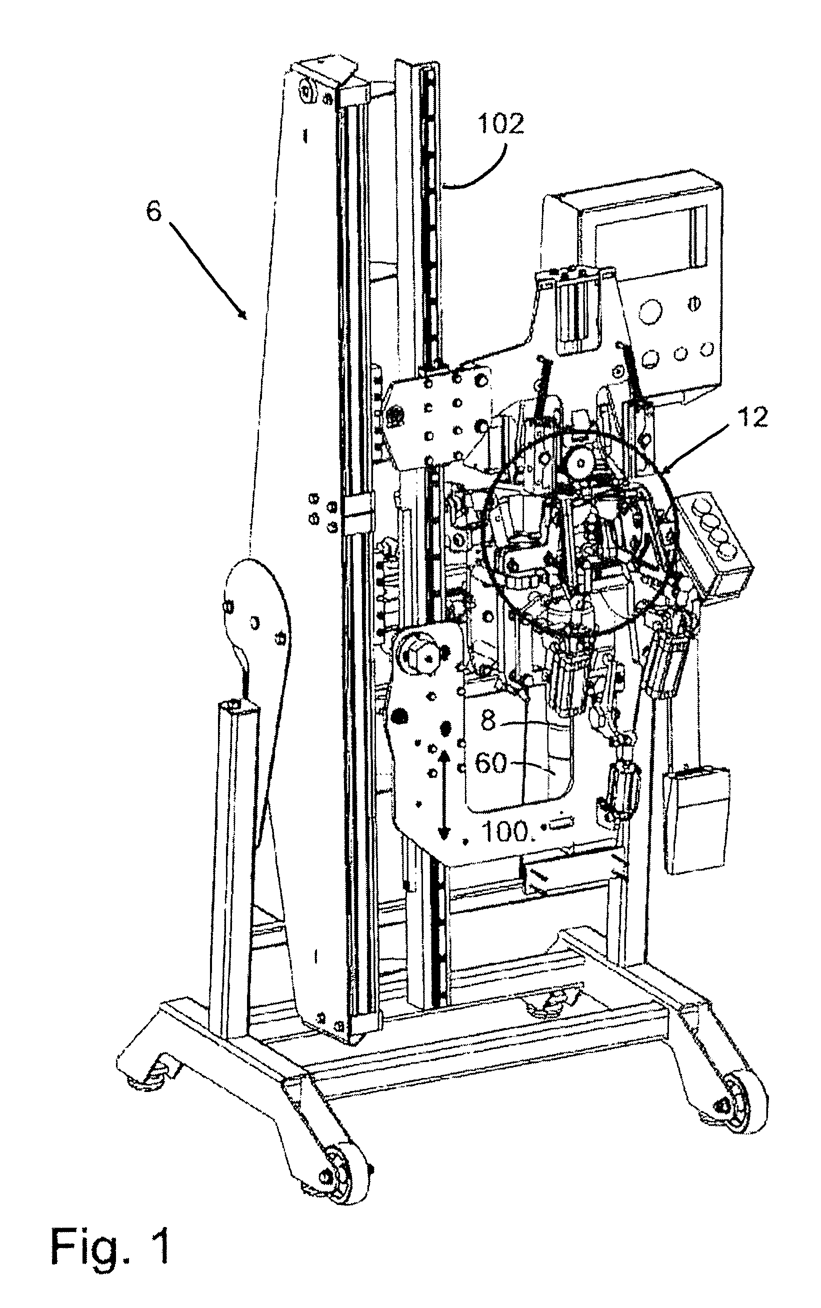 Method and machine for non-destructive stretching and fastening of a pelt on a pelt board