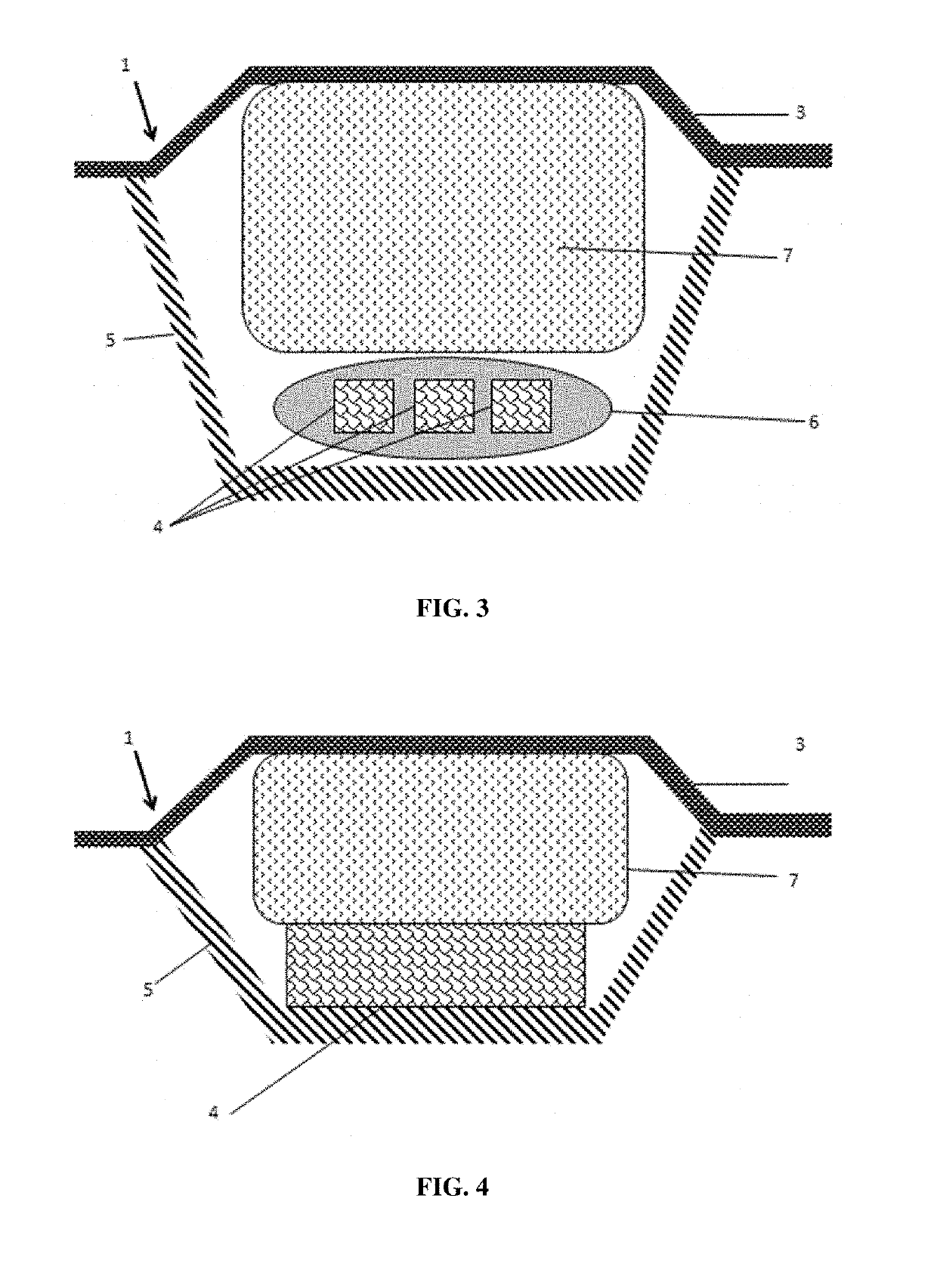Device for humidifying a textile electrode