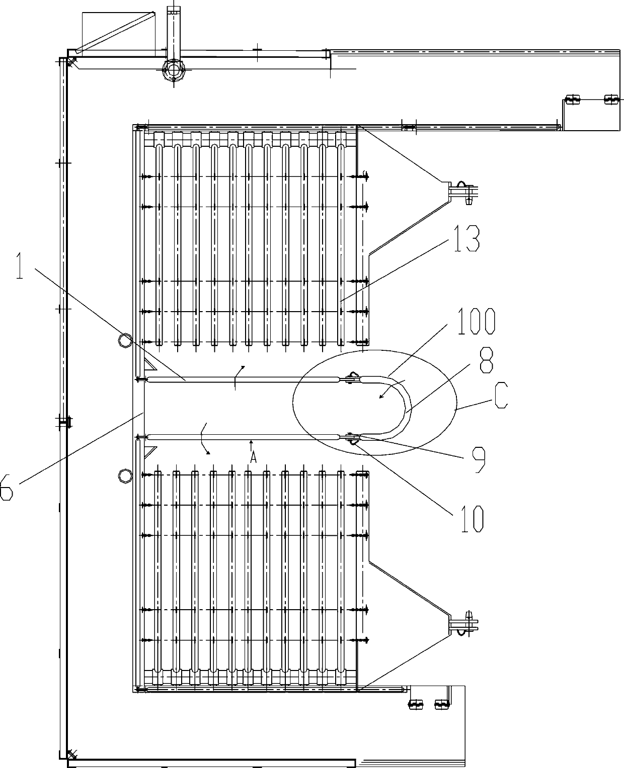 Turnover type offshore workover rig safety platform boss safety guardrail