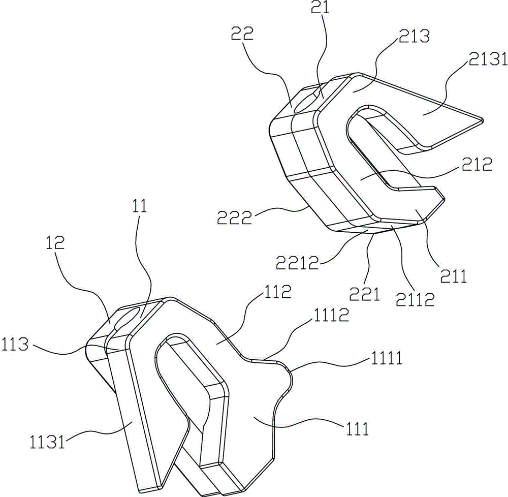 Upper stopper assembly with freely-replaceable pull head