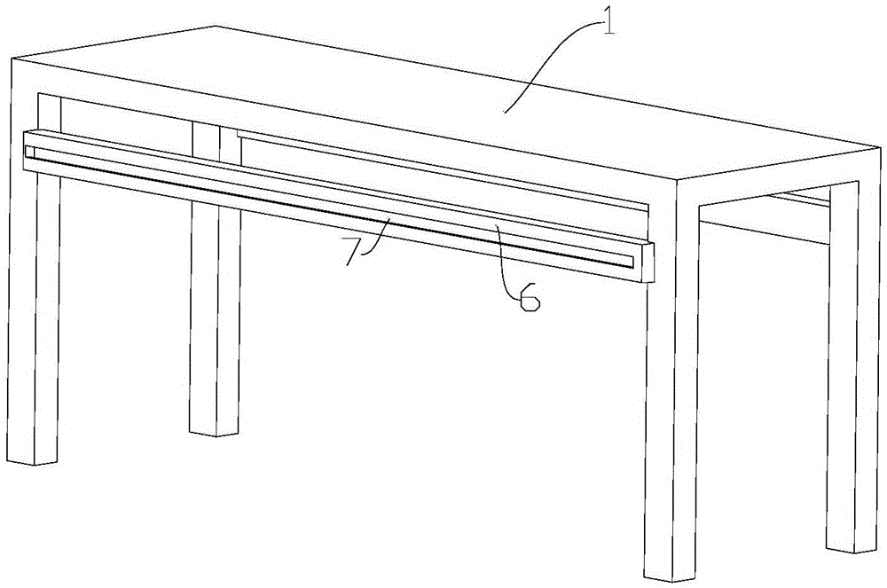 Tailoring table capable of cleaning up cloth scraps