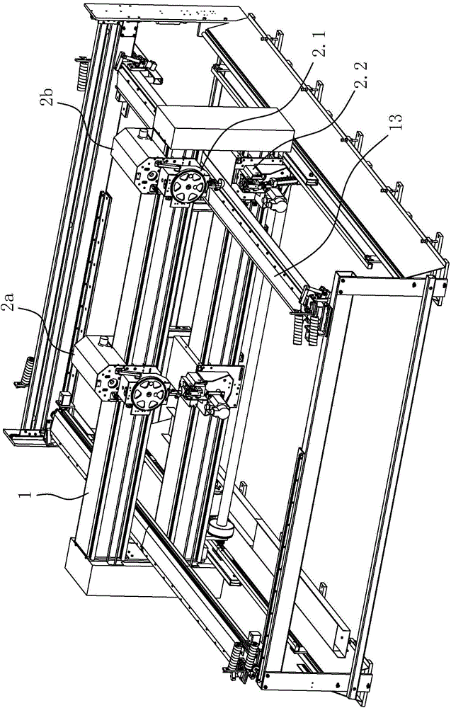 Quilting mechanism provided with double machine heads