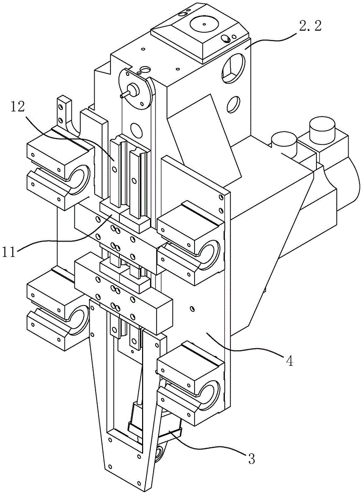 Quilting mechanism provided with double machine heads