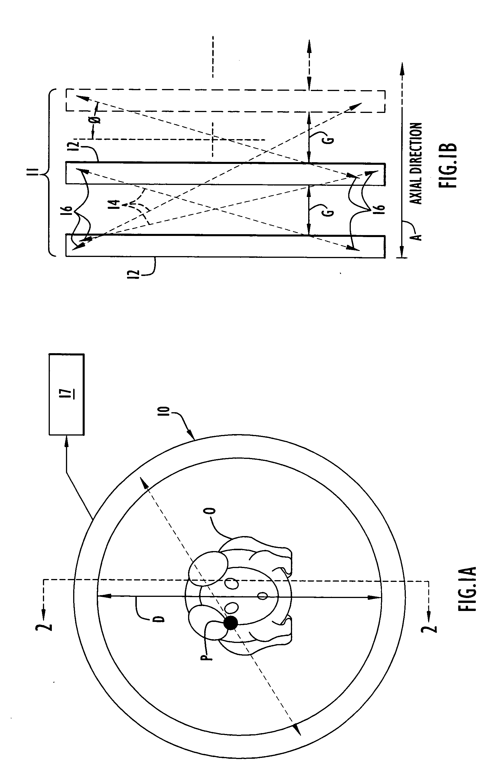 Tomography scanner with axially discontinuous detector array