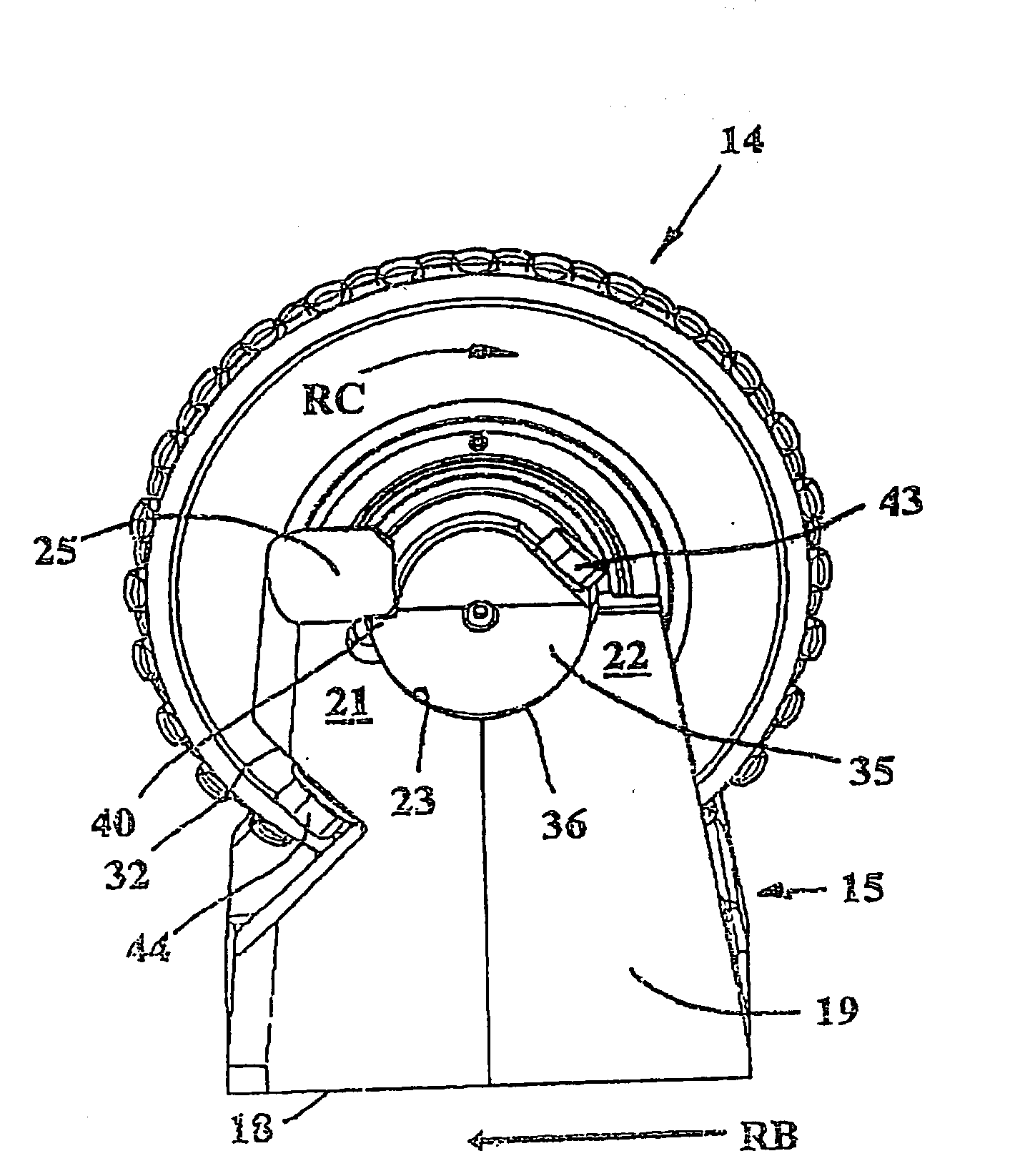 Boring head, roller cutter and saddle for a boring head for rotary drilling