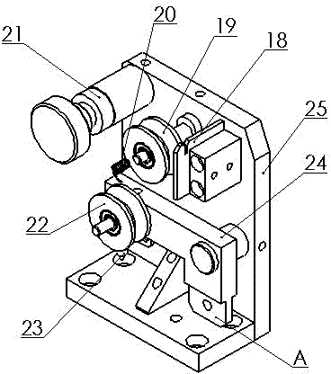 Automatic grinding device and grinding method of ceramic inserting core inner hole