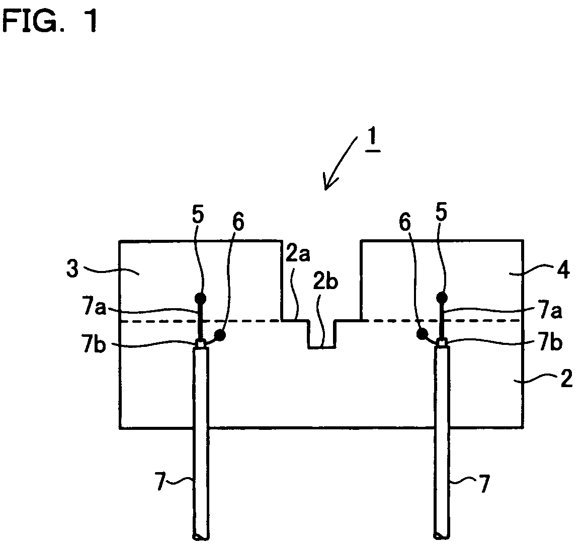 Planar antenna with multiple radiators and notched ground pattern