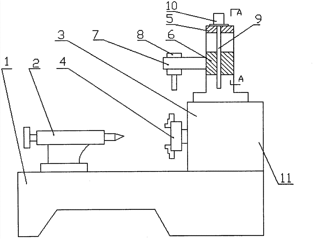 Horizontal lathe device with chuck capable of being clamped and released automatically