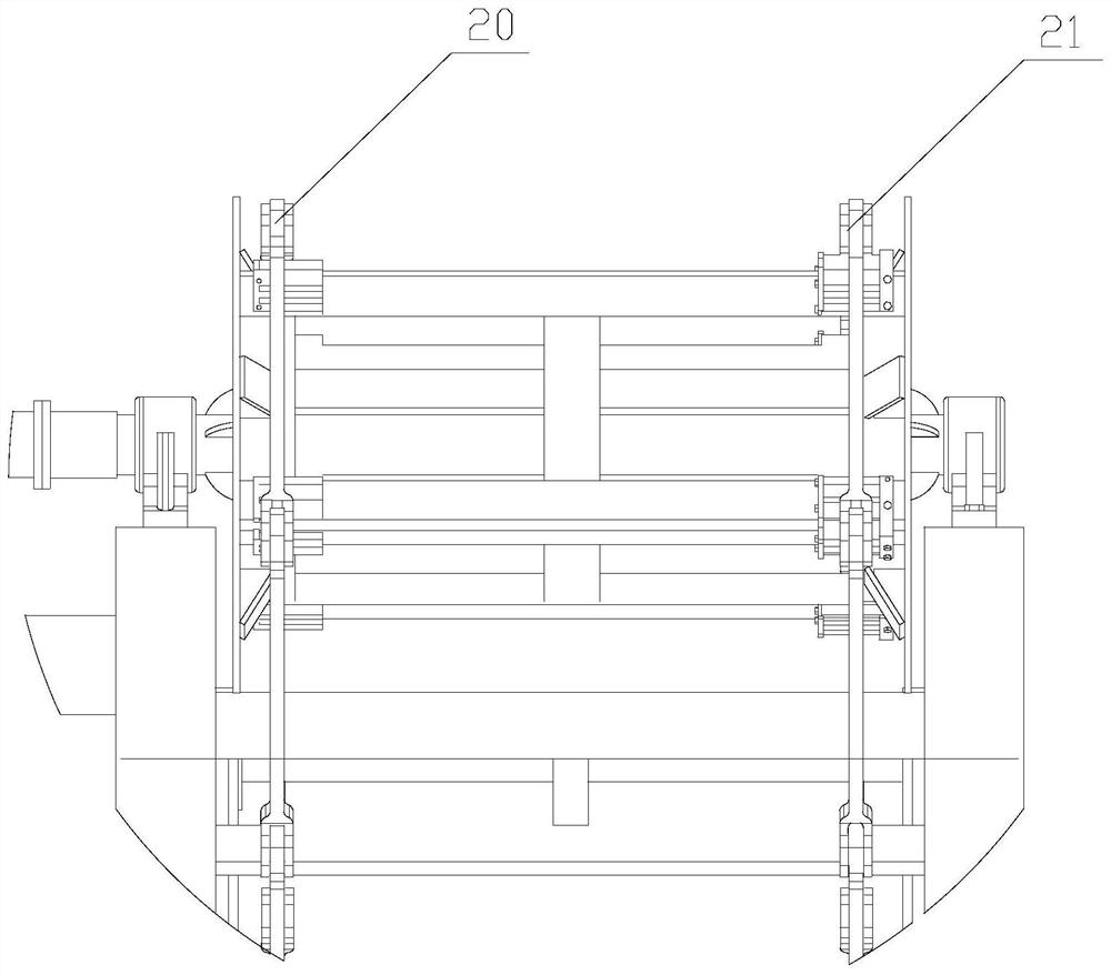 Environment-friendly low-noise chain bucket machine traction system