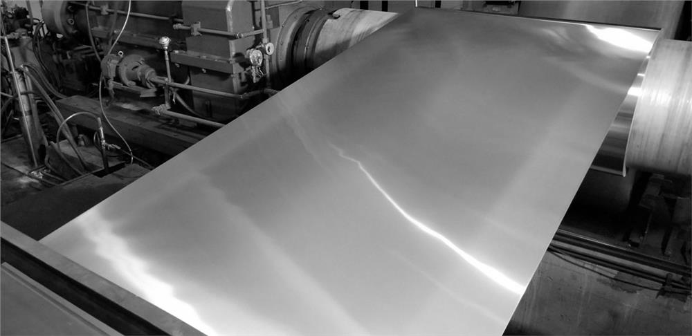 Method for eliminating annealing wrinkles of aluminum alloy strip