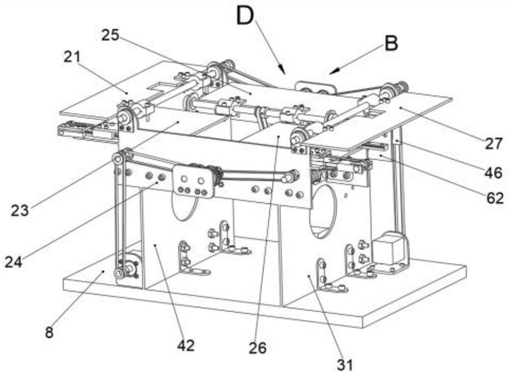 Automatic clothes folding mechanism