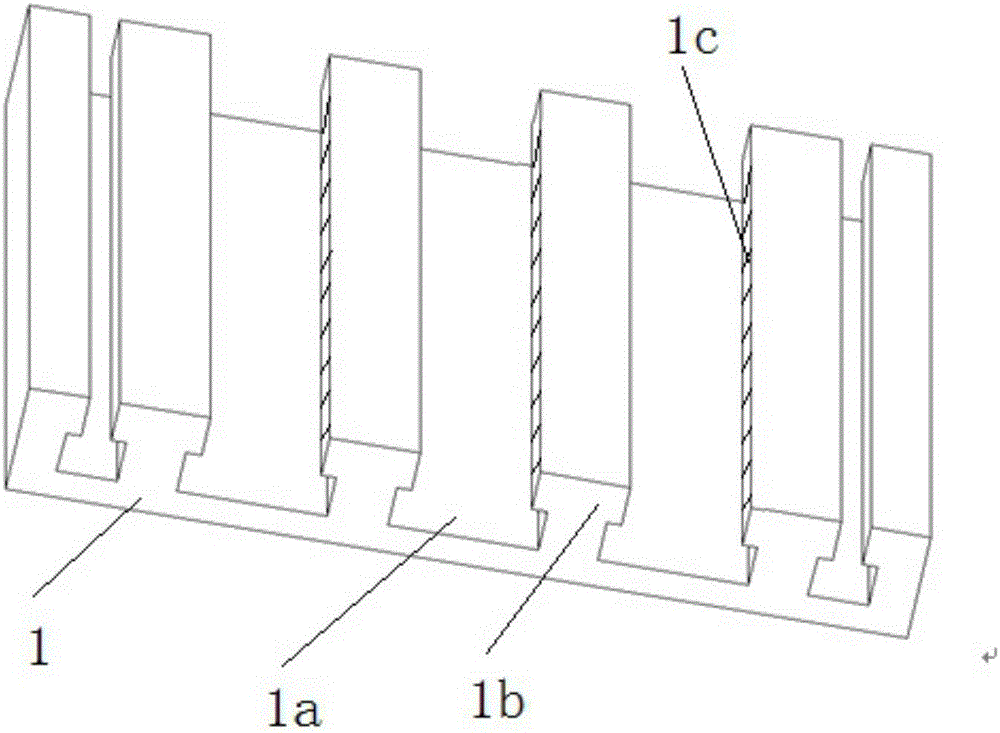 Hydraulic displacement control slip unloading device and method for manufacturing and unloading member