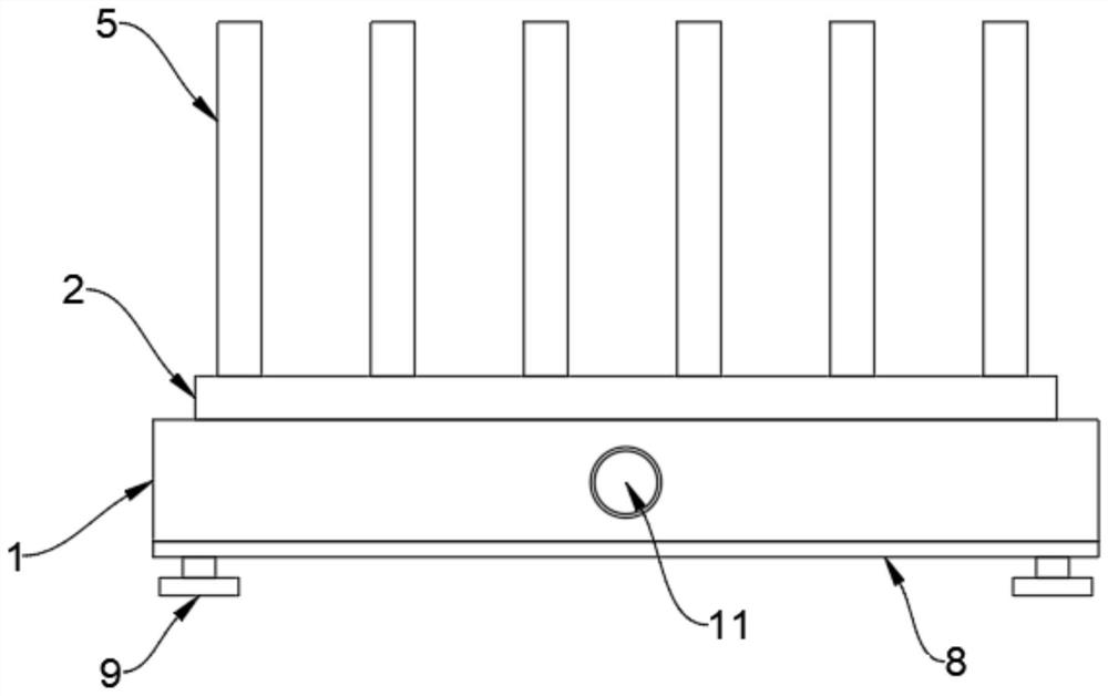 Router with high heat dissipation performance