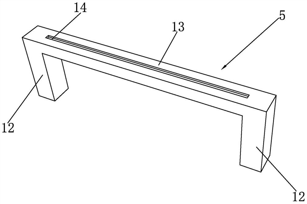 A fully automatic sorting device for hardware accessories