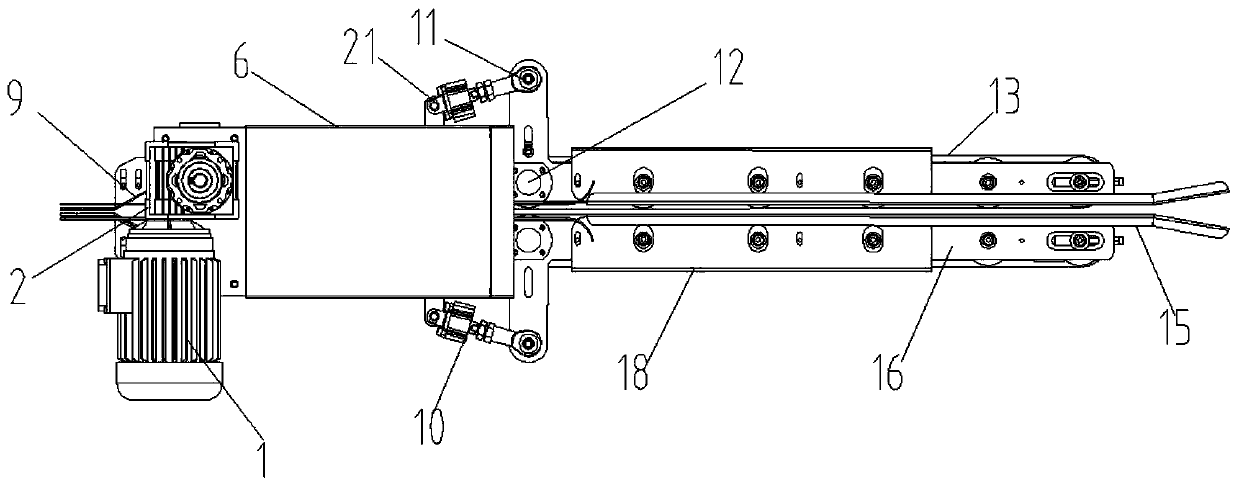 Bag clamping and shaping device of packing machine