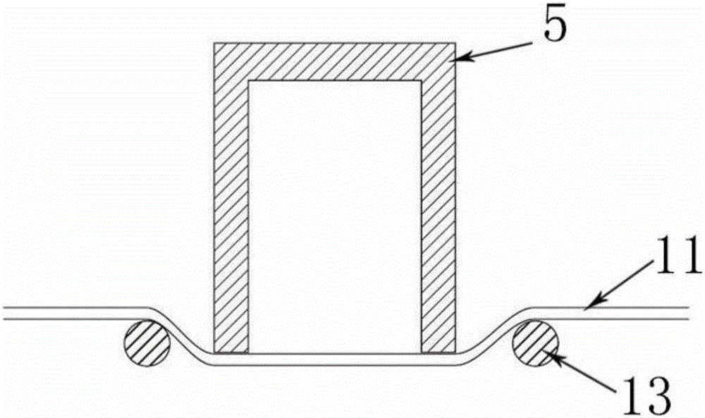 Light-curing-continuously-improving oxygen-permeation forming device