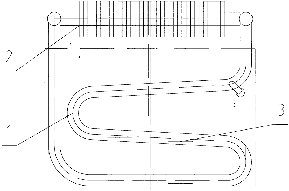 Snakelike evaporating dish gravity assisted heat pipe radiator for electric vehicle battery pack and manufacturing method