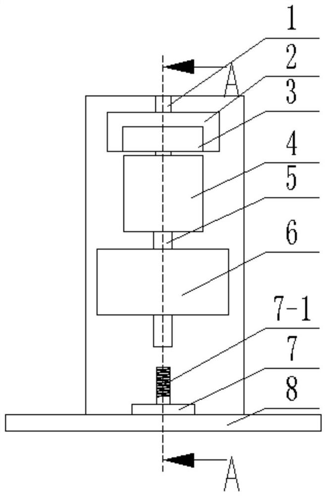 An electrode automatic spraying device