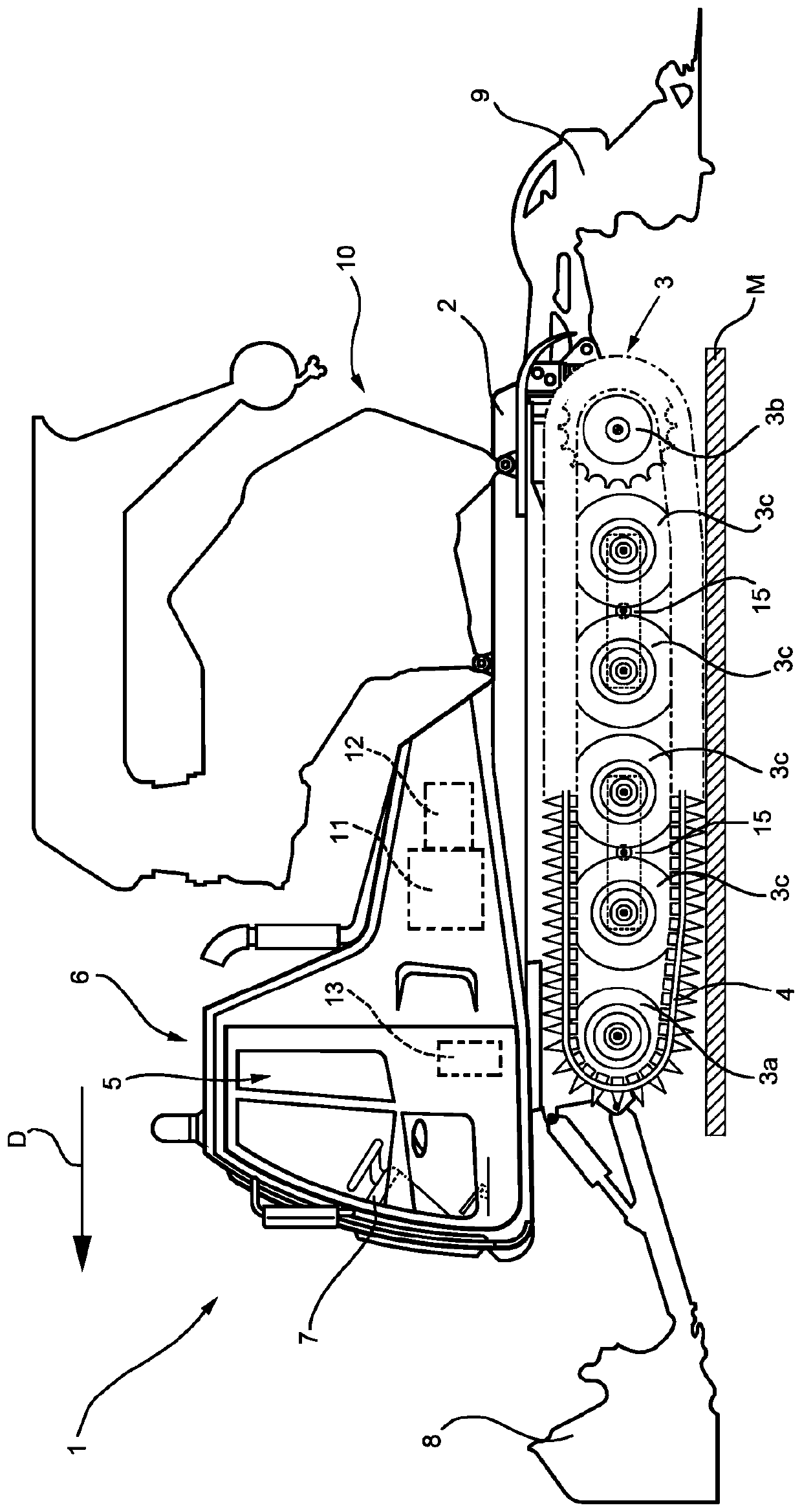 Tracked vehicle for preparing ski trails