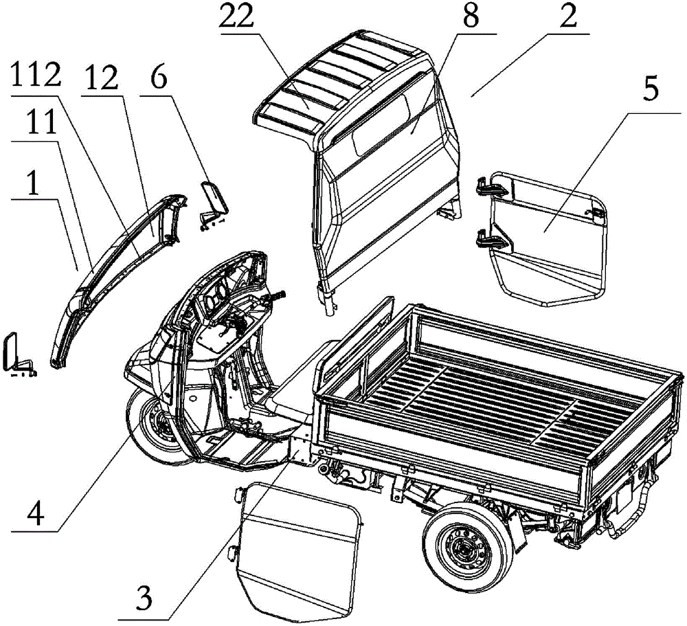 Spliced combined cab for motor tricycle