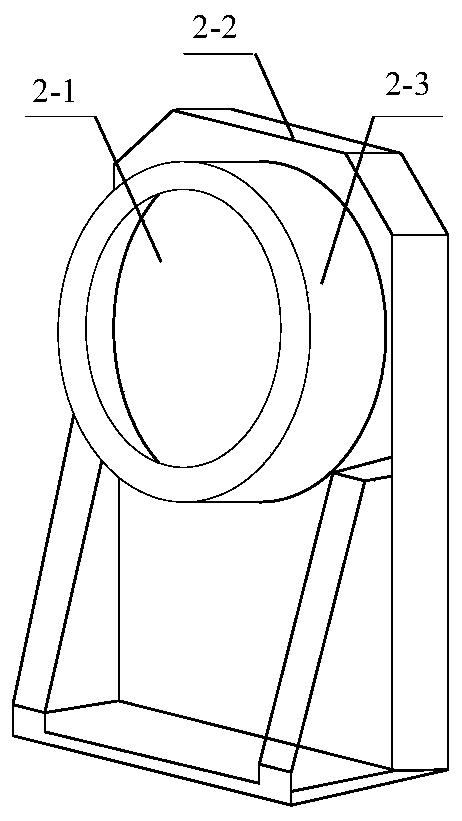 Optical system of a portable wide temperature range target simulator