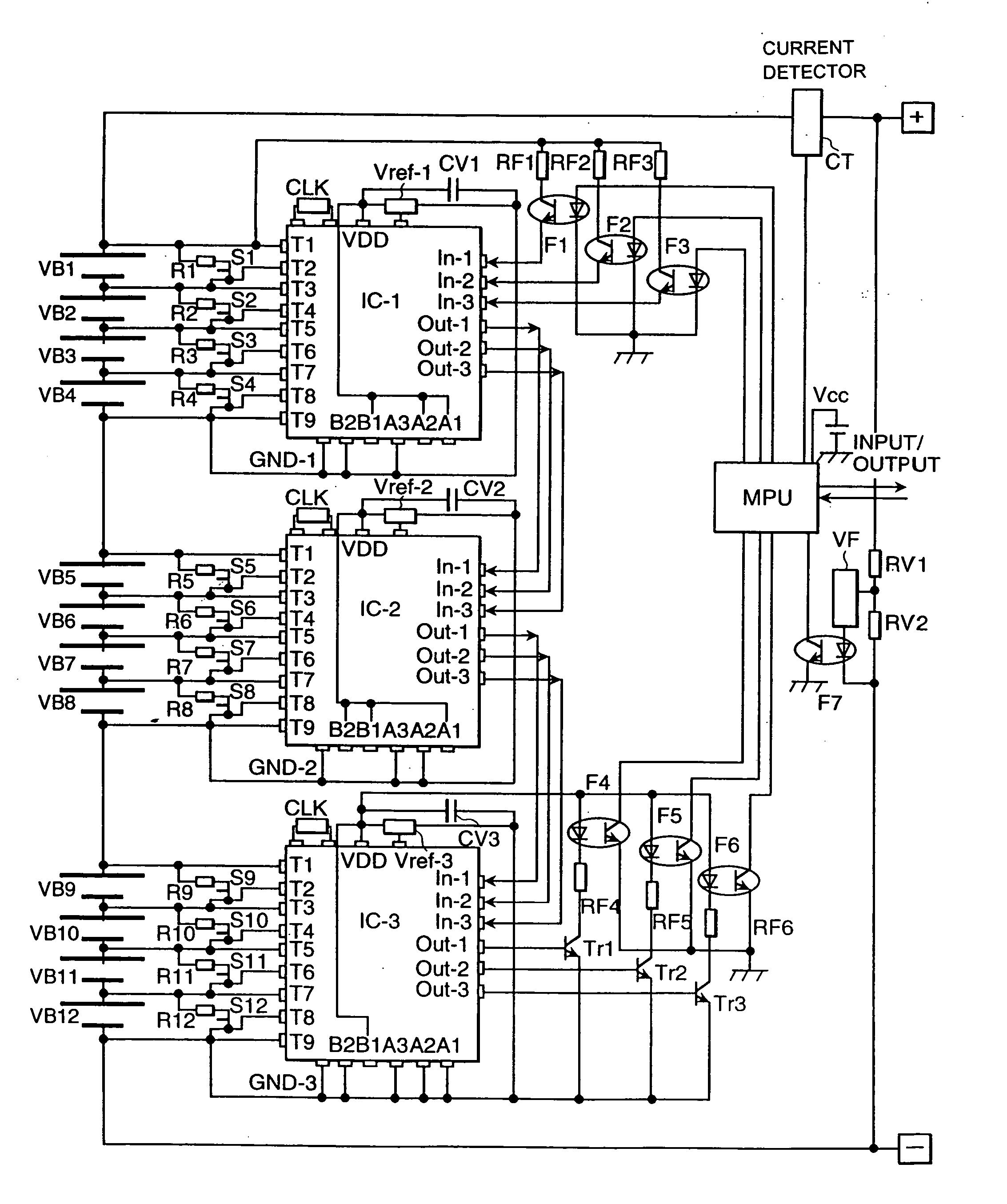 Battery apparatus for controlling plural batteries and control method of plural batteries