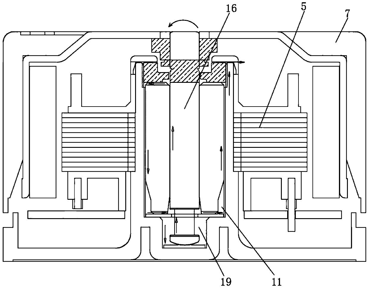 Silent type cooling fan motor structure capable of preventing lubricating oil from leaking
