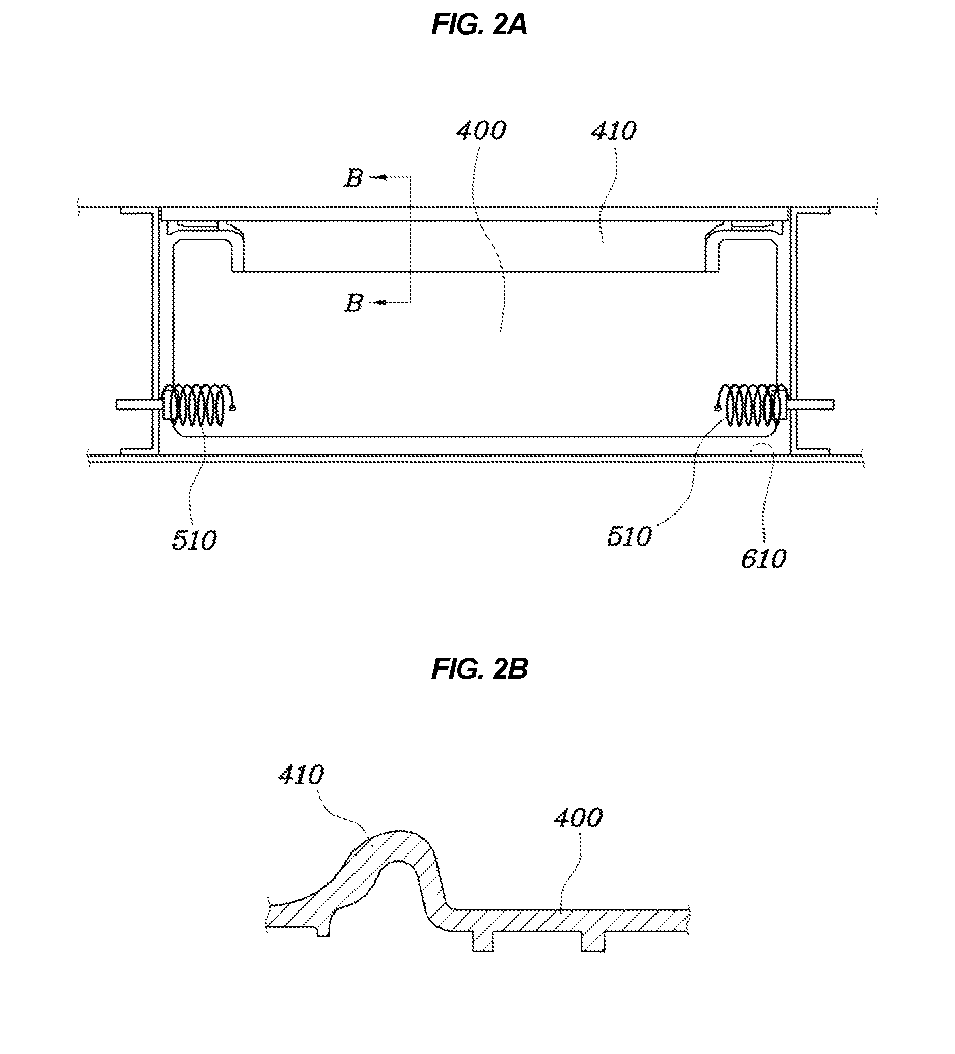 Roof airbag apparatus with airbag door having limited opening angle