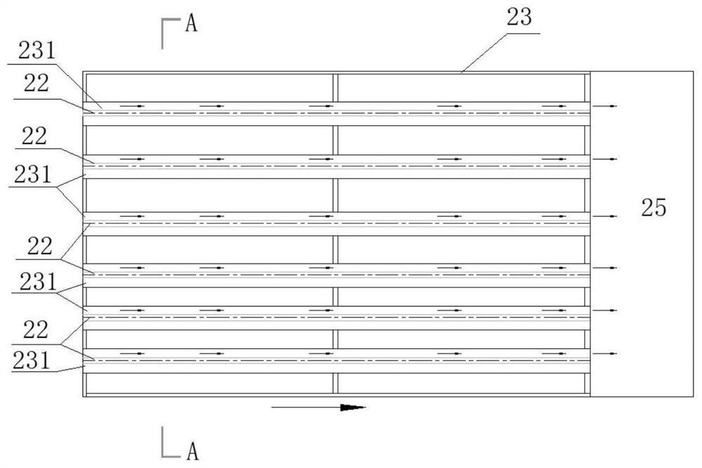 Evaporative cooling medium self-circulation full-immersion type water electrolysis hydrogen production system and using method