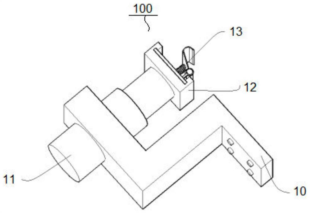 An automatic derusting device for the safety drum brake disc of a ship lift