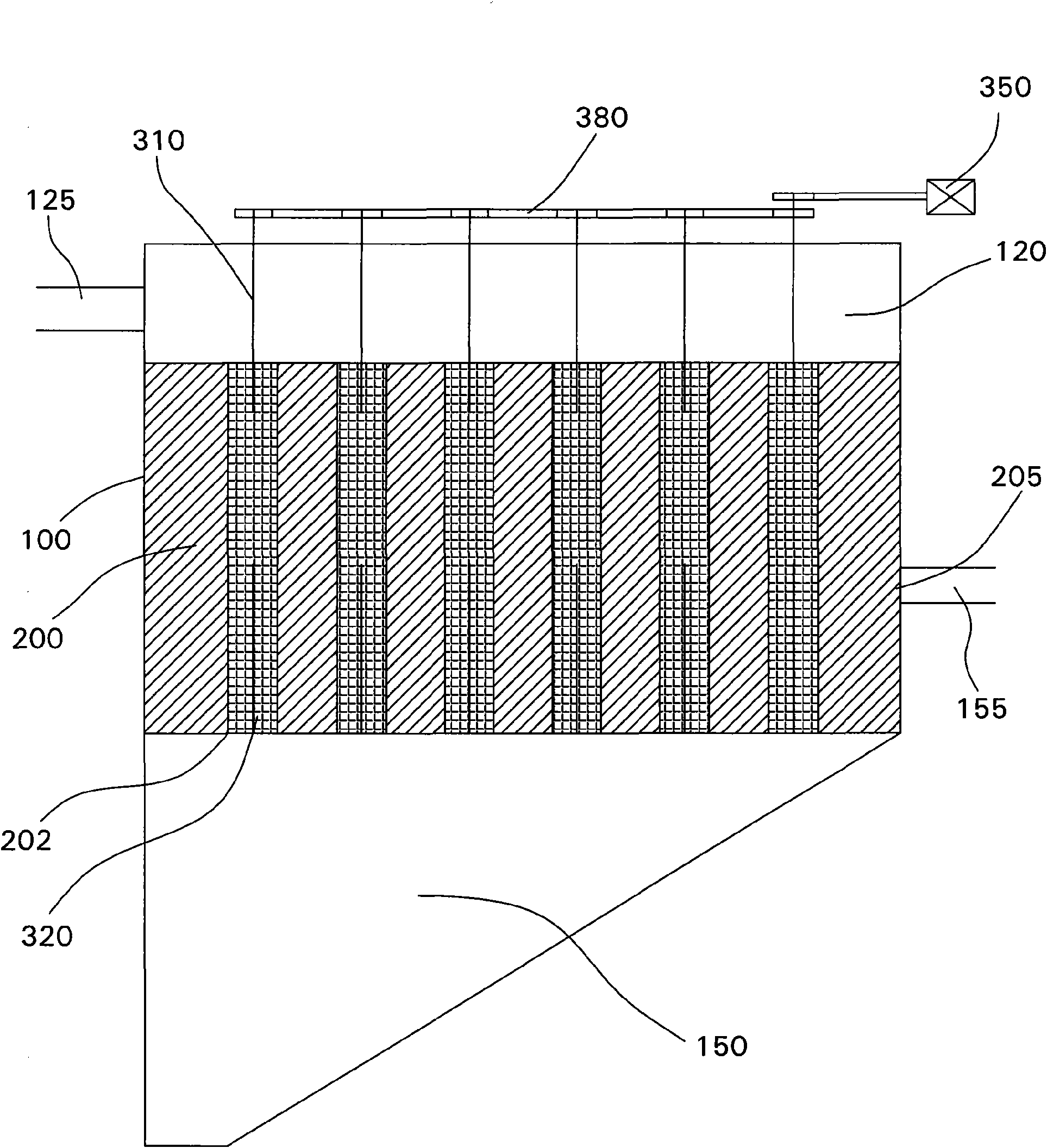 Gas-solid separation device with dusting brush