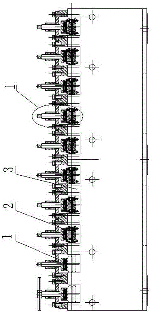 A complete set of acid-free descaling equipment for steel strip surface and descaling method thereof