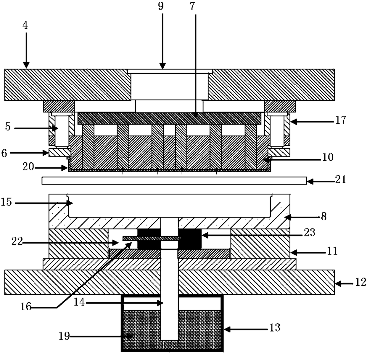 Composite liquid die forging device and method for bottom shell workblank of electric vehicle battery