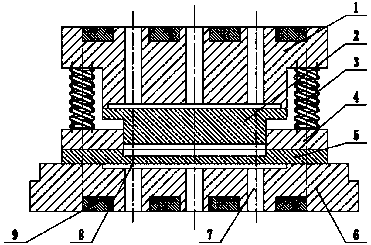 Unilateral cavity free foaming method