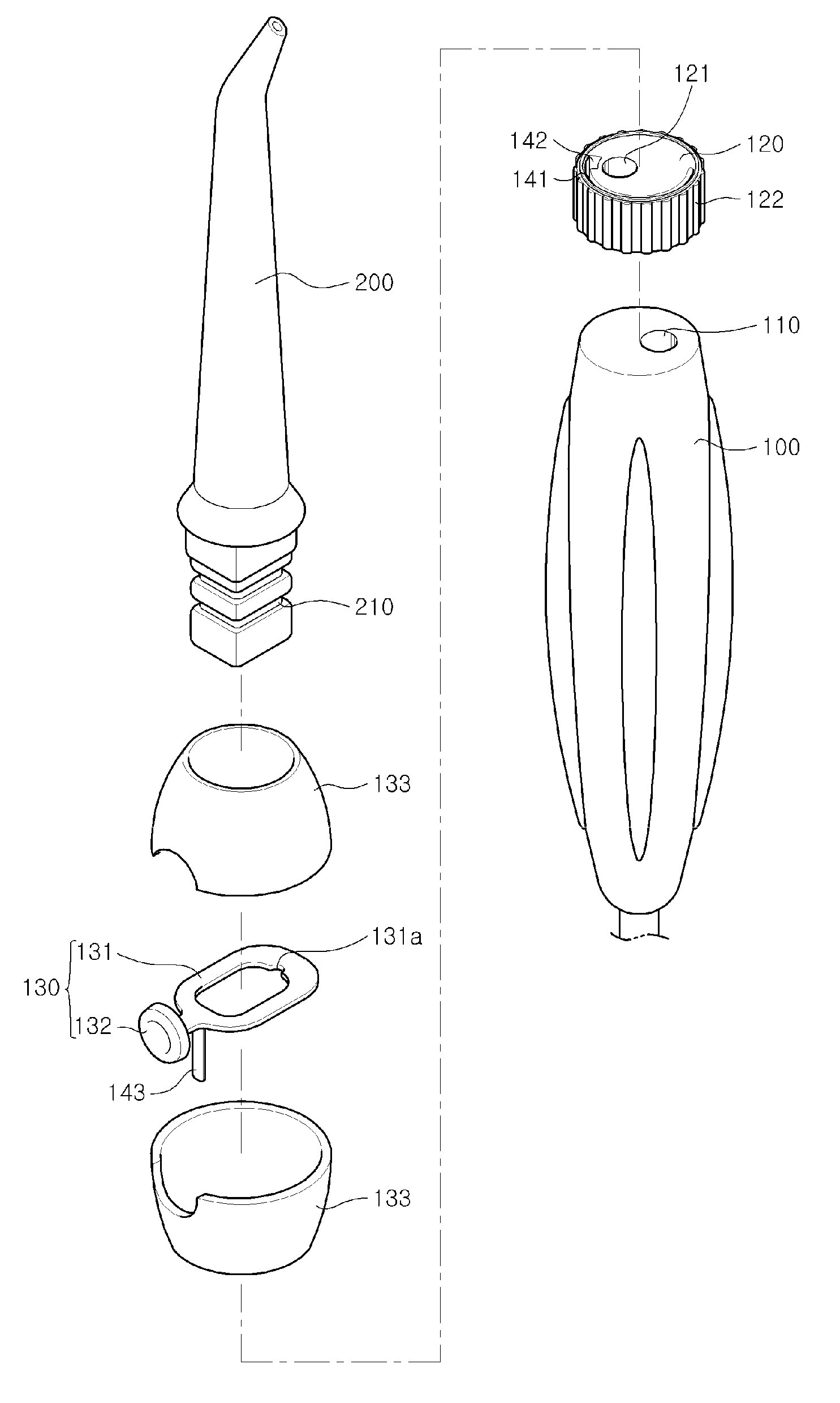 Nozzle separating structure of oral irrigator