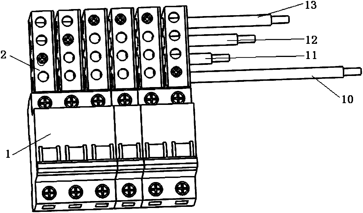 Circuit breaker connecting apparatus