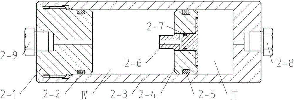 Pressure-maintaining transfer and culture device for deep sea water sample