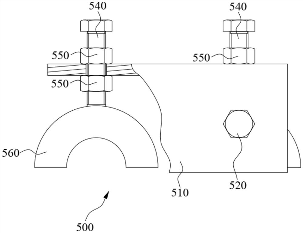 Pin shaft centering device, transmission pin ring and pin ring maintenance method