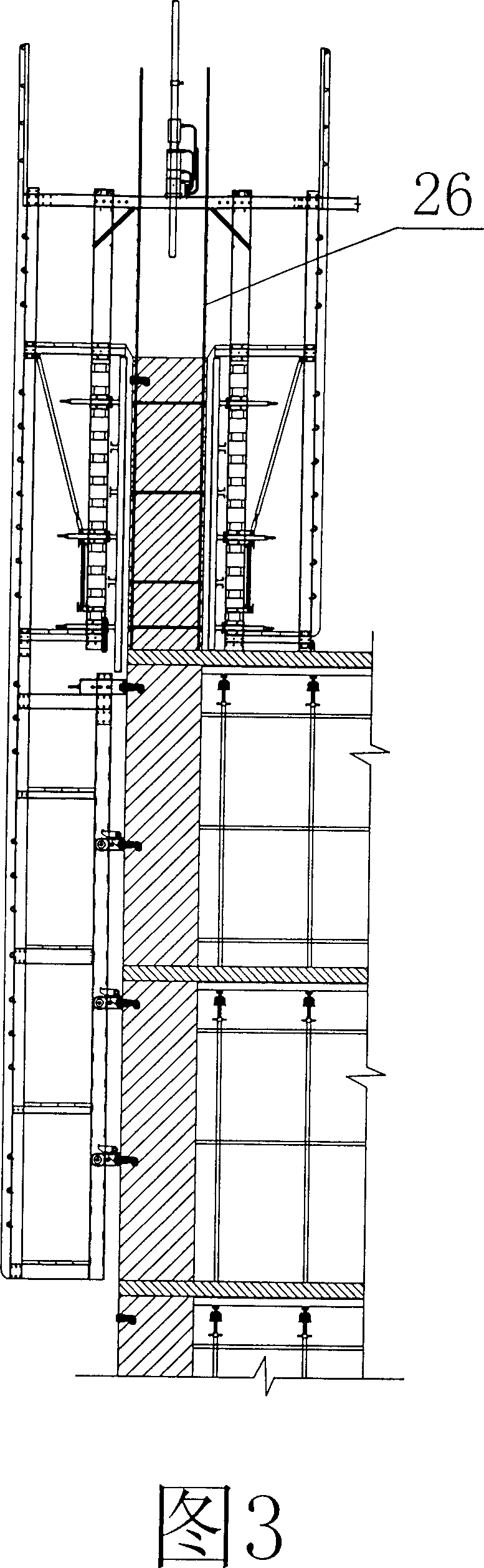 Liftable hydraulic climbing template and construction method thereof