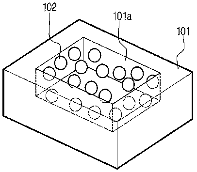 River water purifying device with processing soil layers and penetrating filter medium layers and method thereof