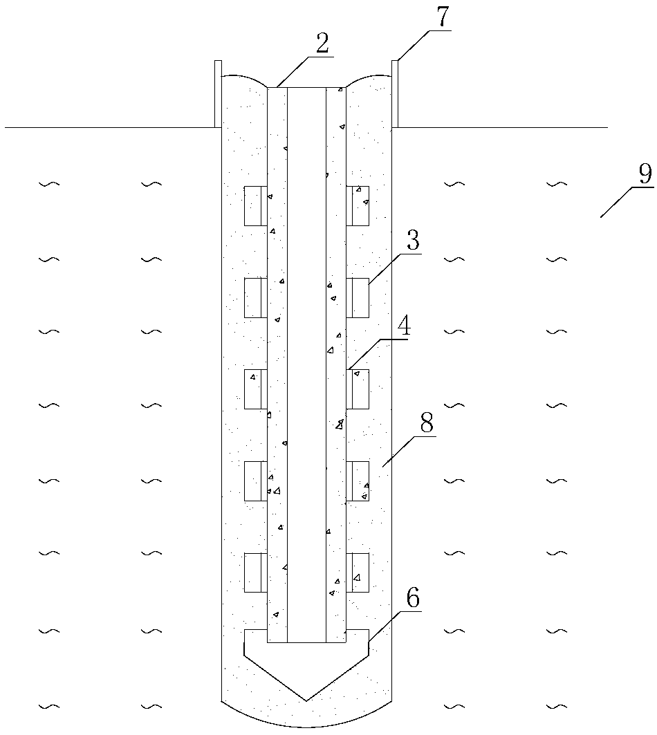 Prefabricated piles filled with sand and gravel with external hoops and its construction method