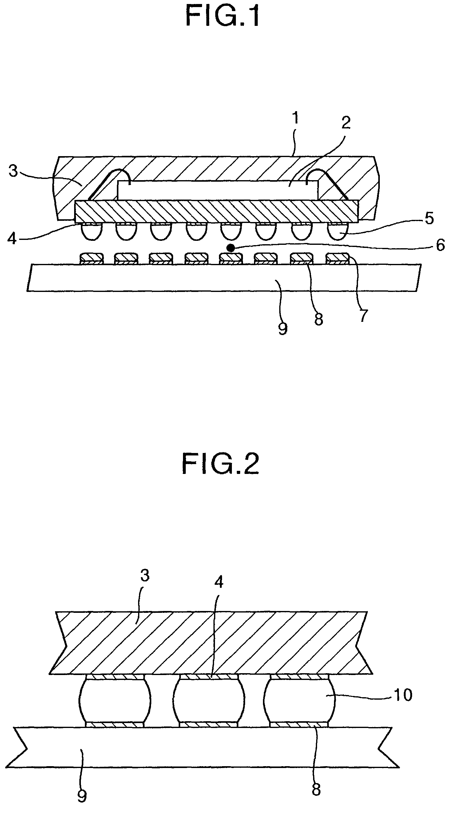 Semiconductor device having solder bumps reliably reflow solderable