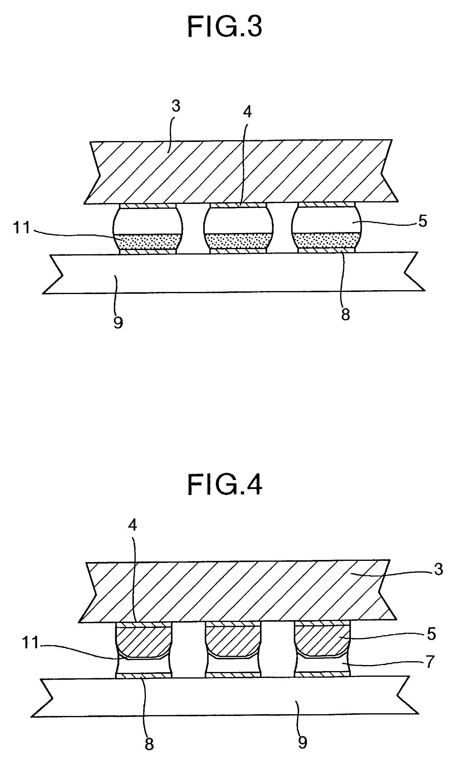 Semiconductor device having solder bumps reliably reflow solderable