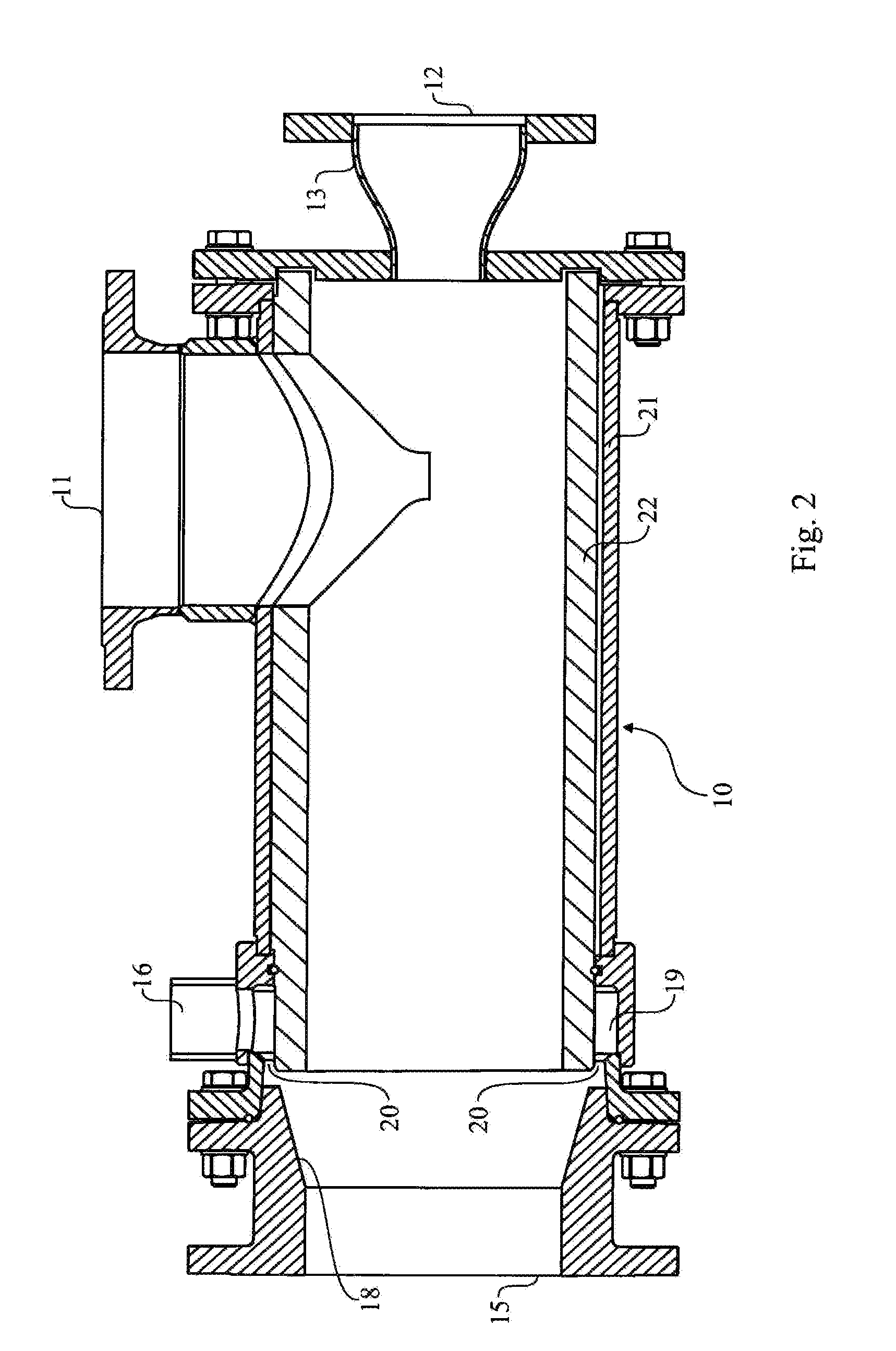 Method and device for output of granulate from the bottom of a tank that in addition to granulate holds liquid