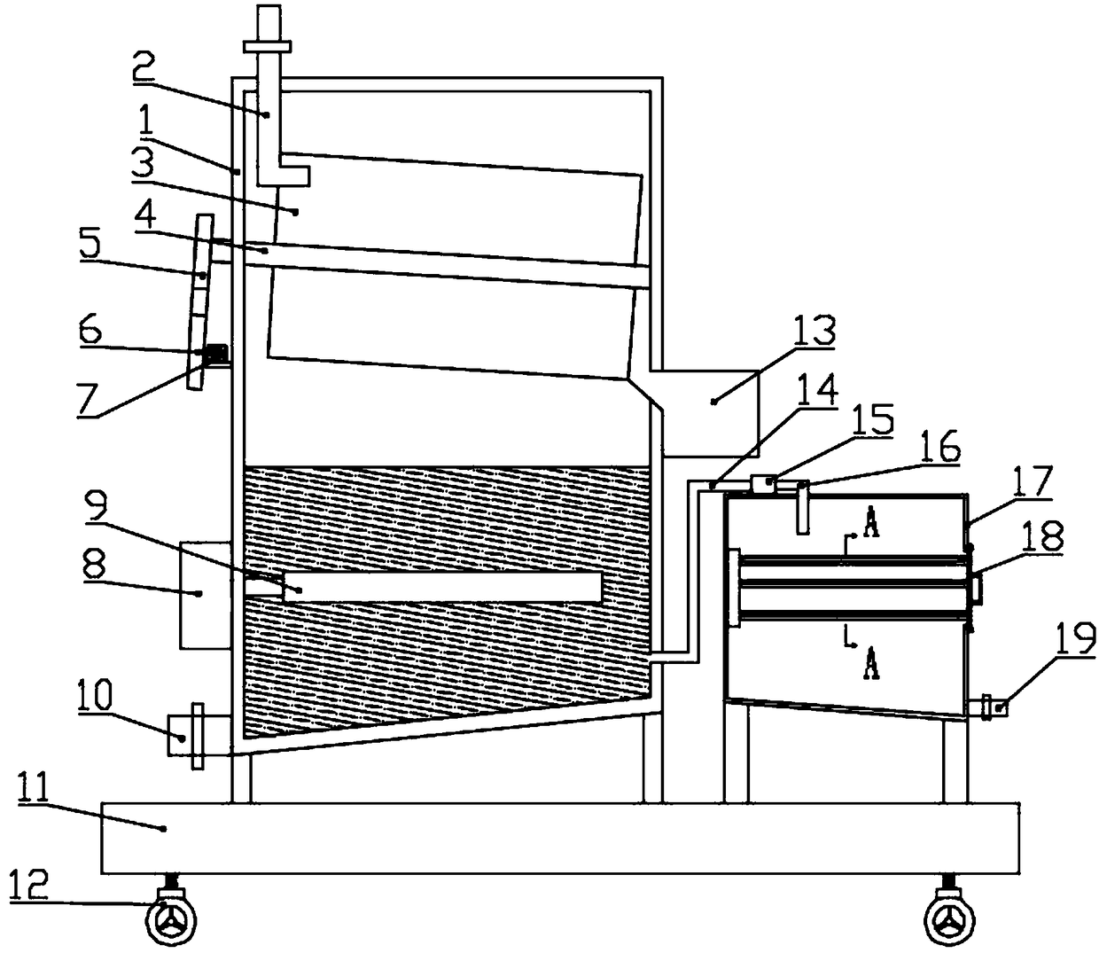 Solid-liquid separation type domestic sewage treatment device