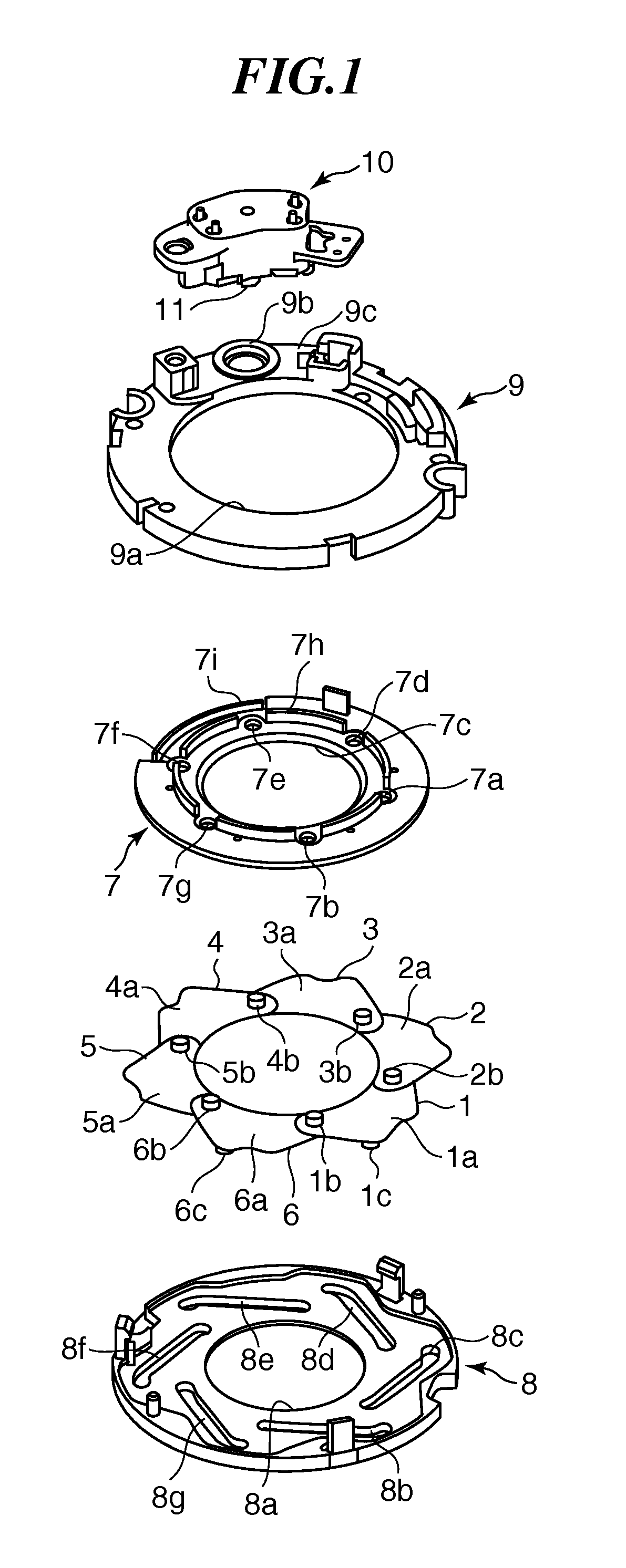 Light amount adjustment apparatus having plurality of plate-like light-shielding blade members and method of manufacturing the light-shielding blade members